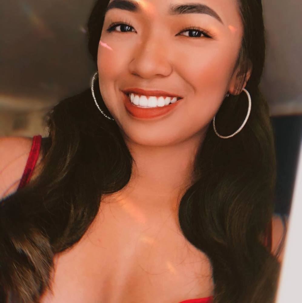 Meet your Posher, Xaia